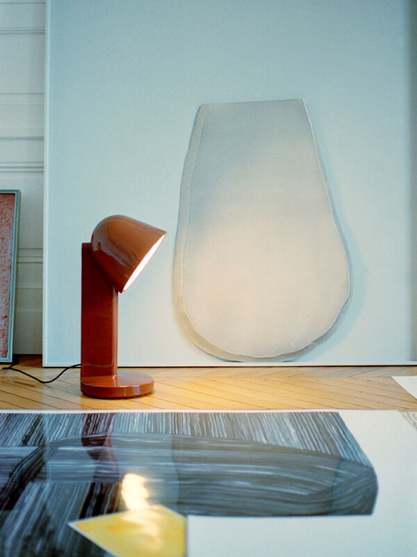 FLOS_Céramique_landing page_table lamp_rust red_1