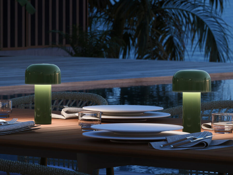 Flos Bellhop Unplugged lamp, Table in environment