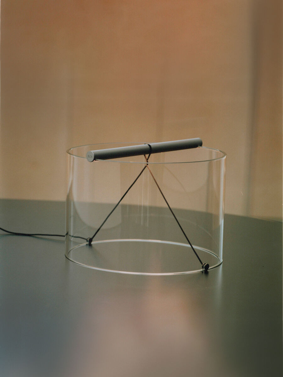 Flos To-Tie T1 lamp, Black Lamps in environment