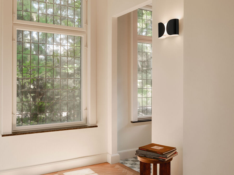 Flos Foglio Small lamp, Wall in environment